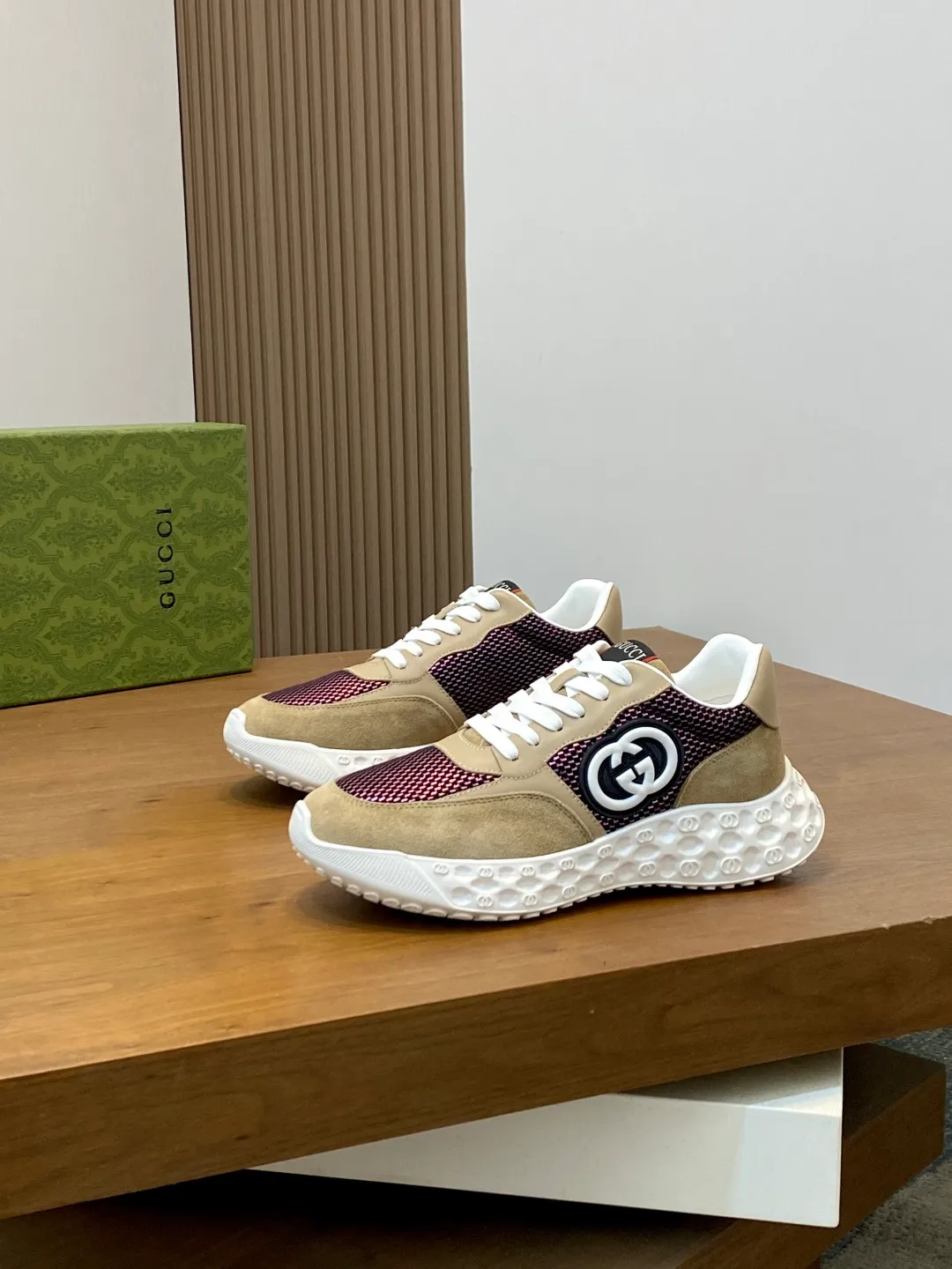 Men's shoes 💰780 [Gucci] Gucci - High-end quality original order - Upper: Napa calfskin, pebbled calfskin, computer embroidered brand totem - Inner: water-dyed cowhide - Outsole: ultra-light TPU·rubber; two-color molded outsole -Super high quality control·Fine workmanship: highlighted (high-end·luxury·grade) -Size: 38-44 (38 45 can be customized)